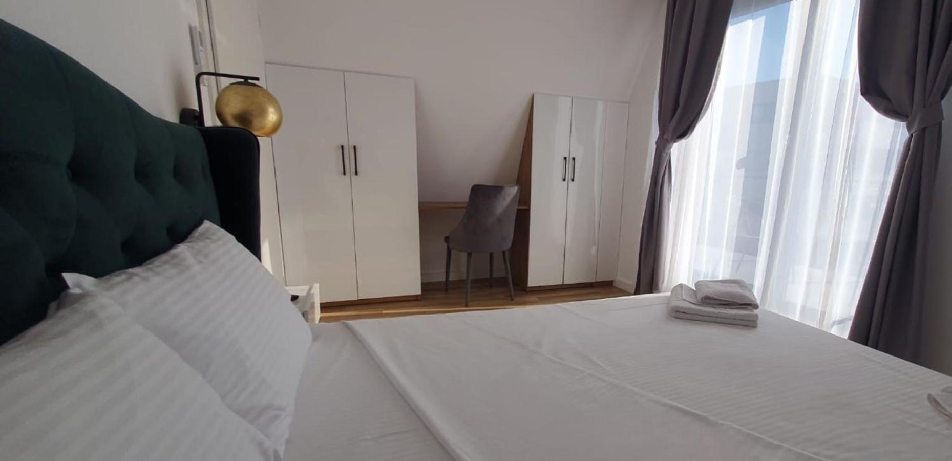 Cinque Stelle Hotel Apartments Клуж-Напока Екстериор снимка