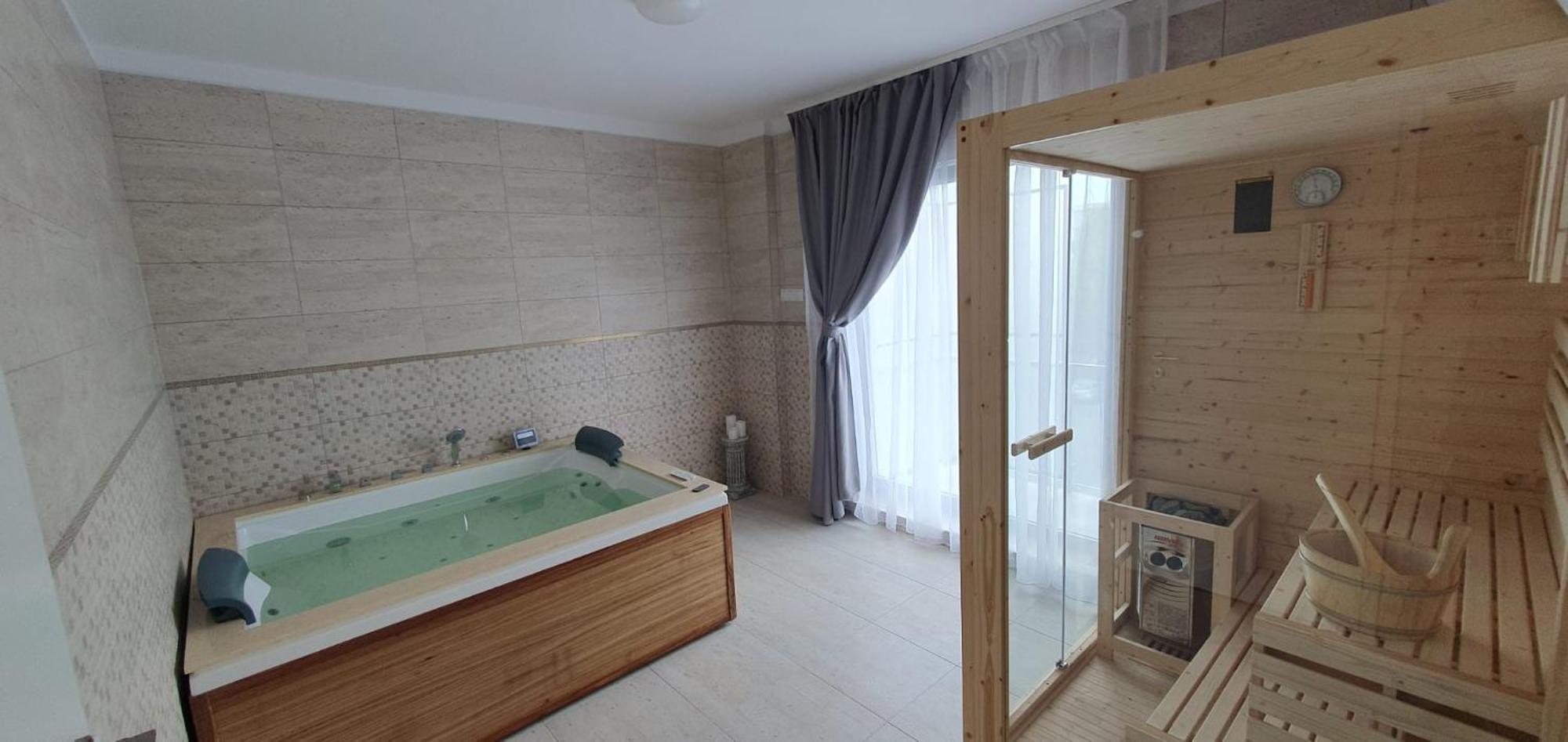Cinque Stelle Hotel Apartments Клуж-Напока Екстериор снимка