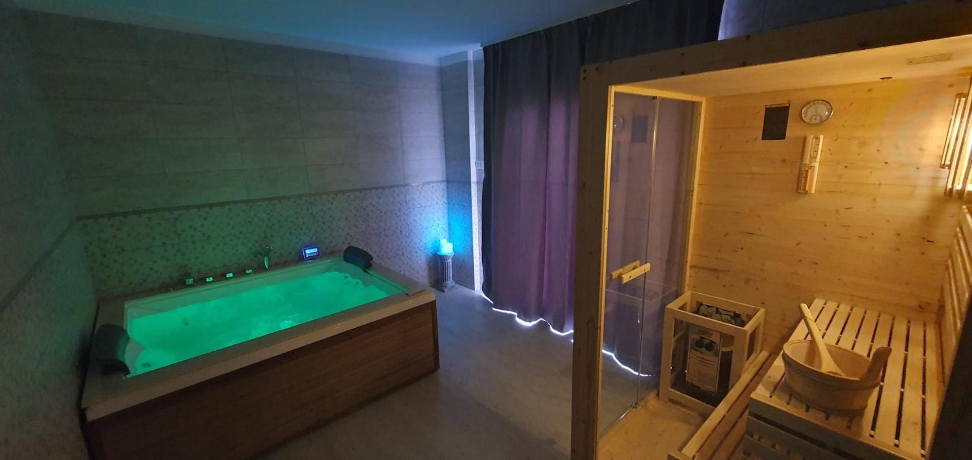 Cinque Stelle Hotel Apartments Клуж-Напока Екстериор снимка